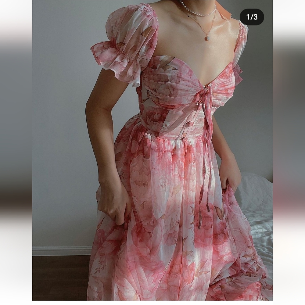 Rose Ruffle Dress - Picture 4 of 5
